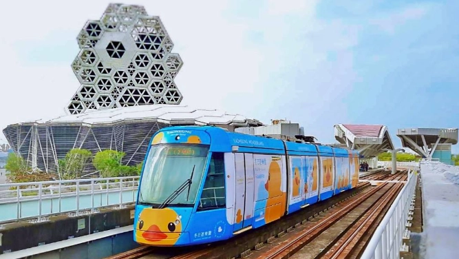 高雄輕軌美食 高雄輕軌美食