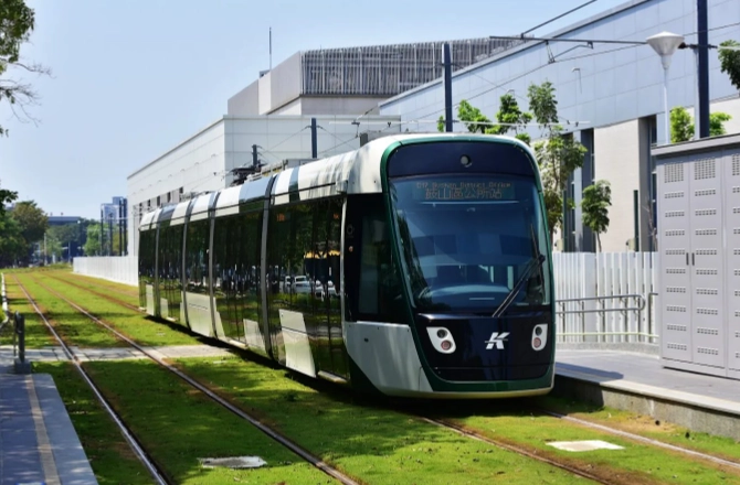 高雄輕軌景點 高雄輕軌景點