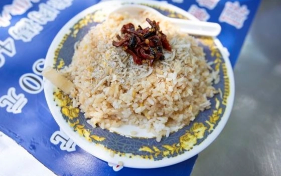 保安車站附近餐廳