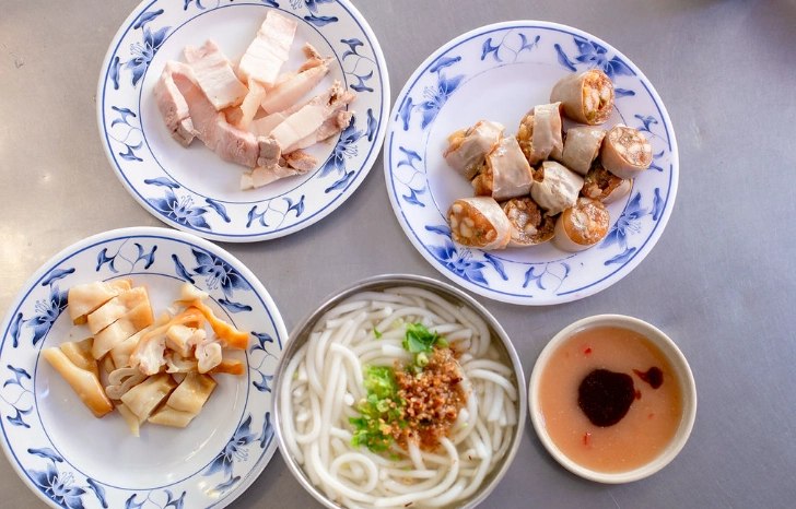 羅東車站附近餐廳