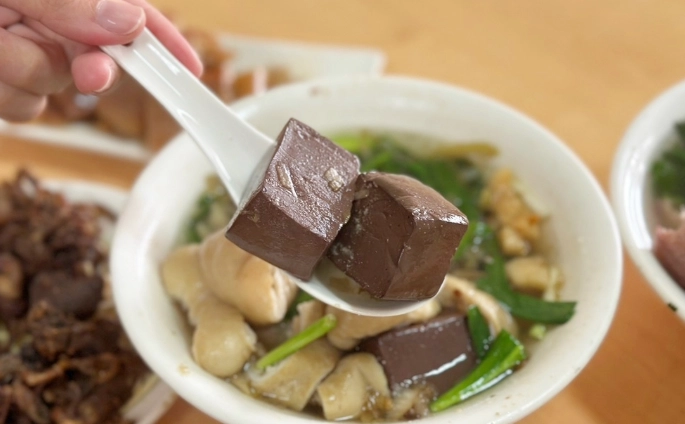 富農街豬血湯全攻略：從歷史到食譜，一次搞懂台灣經典小吃